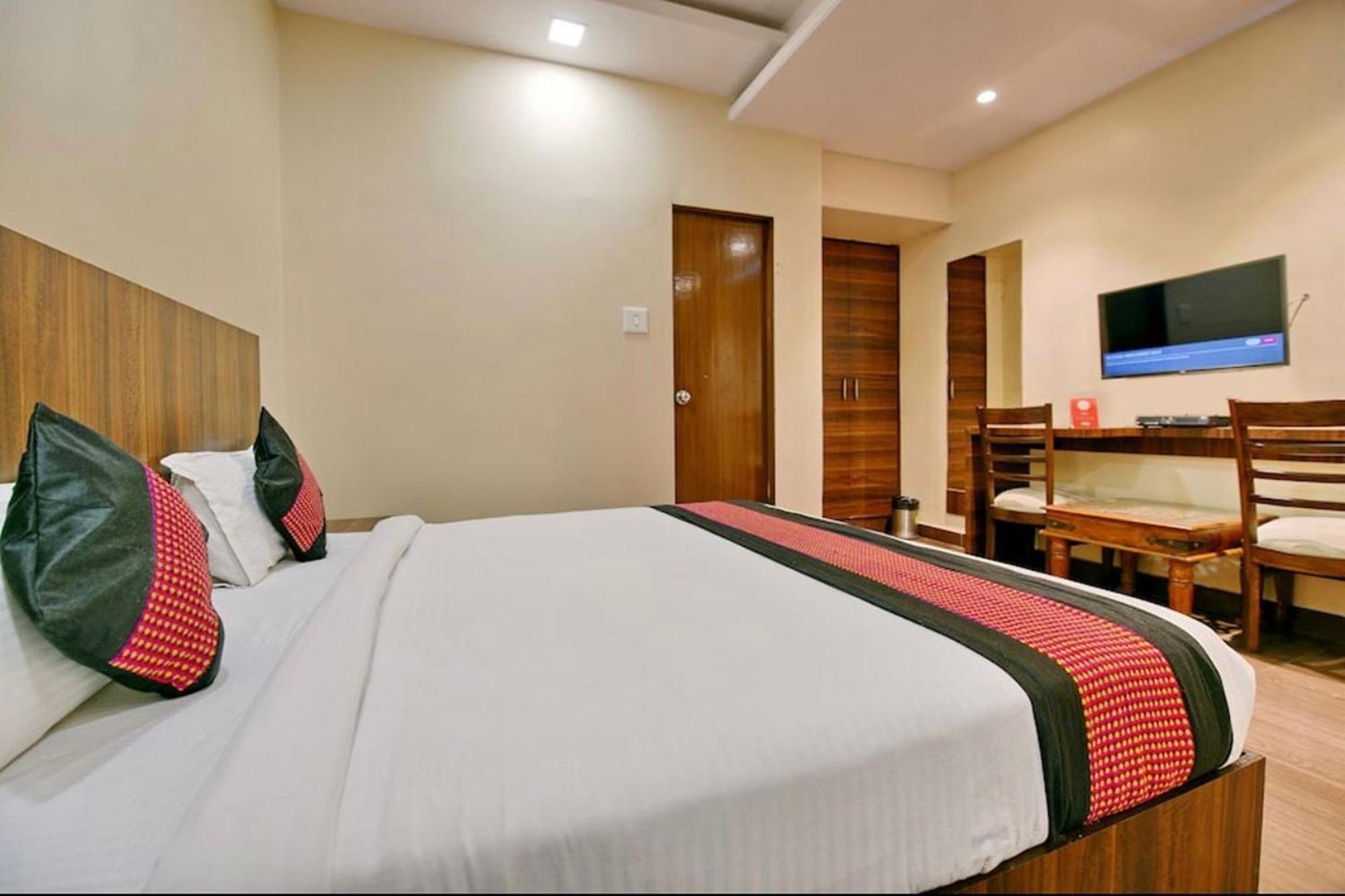 Hotel Rang Mahal Near Jaipur International Airport Екстер'єр фото