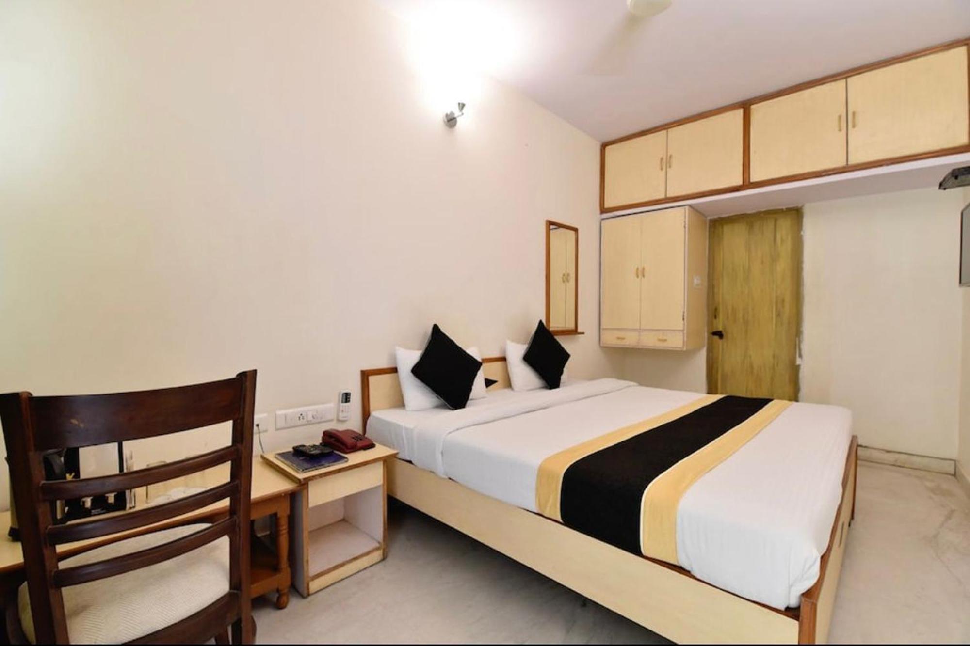 Hotel Rang Mahal Near Jaipur International Airport Екстер'єр фото