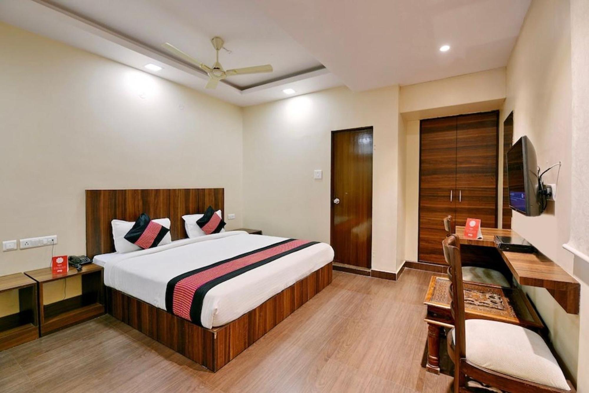 Hotel Rang Mahal Near Jaipur International Airport Екстер'єр фото