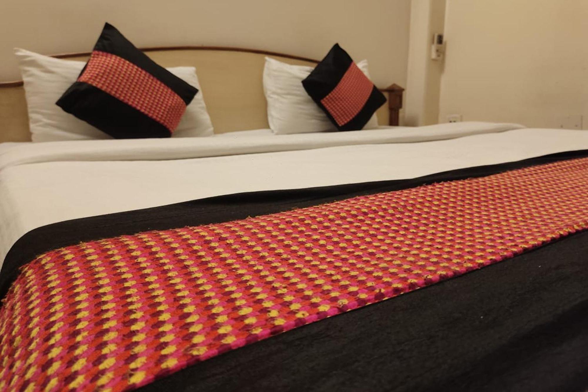 Hotel Rang Mahal Near Jaipur International Airport Екстер'єр фото