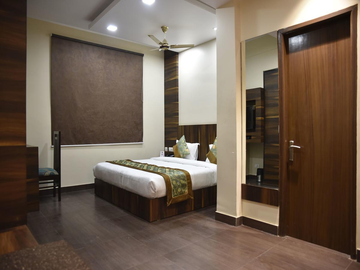 Hotel Rang Mahal Near Jaipur International Airport Екстер'єр фото