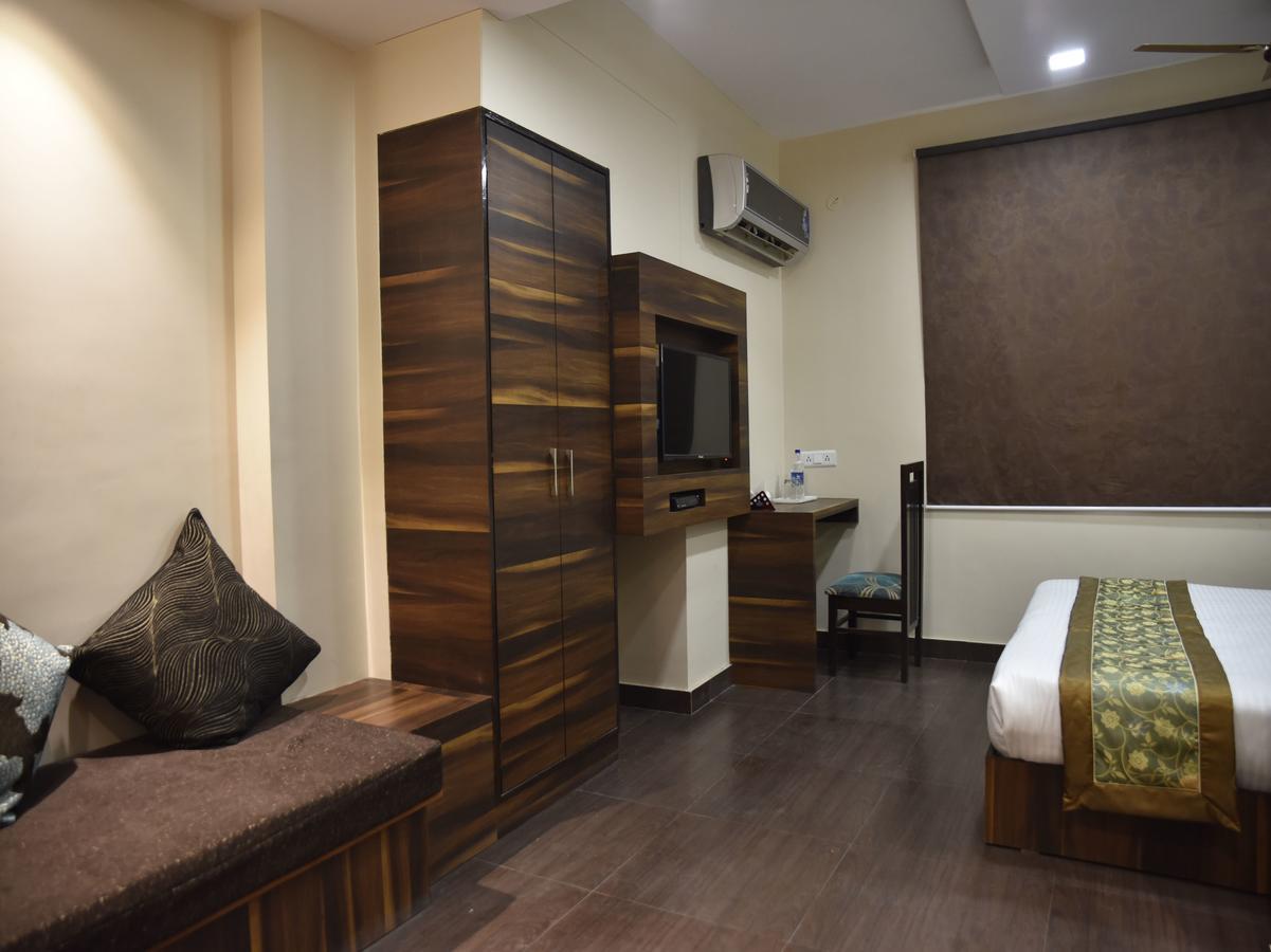 Hotel Rang Mahal Near Jaipur International Airport Екстер'єр фото