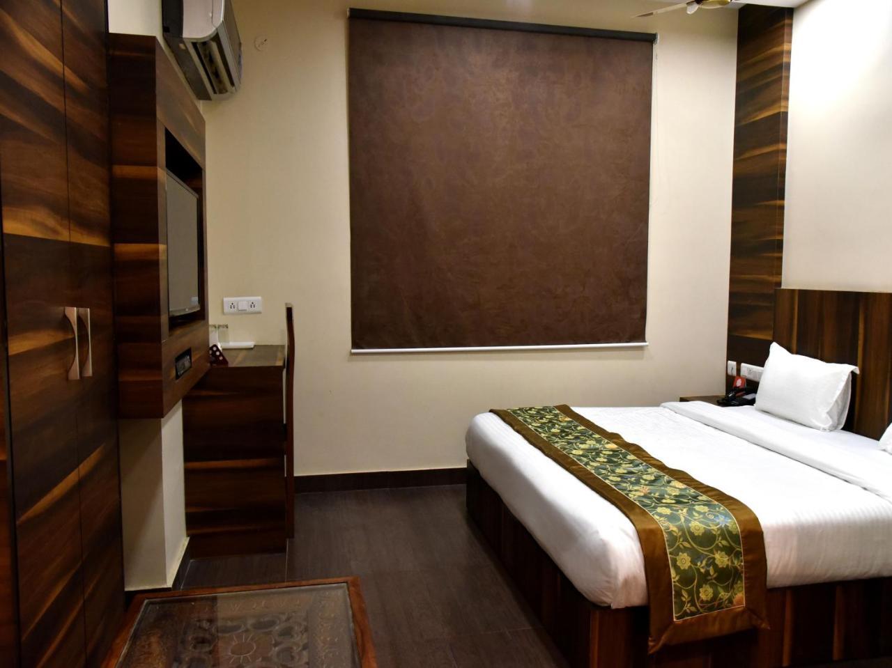 Hotel Rang Mahal Near Jaipur International Airport Екстер'єр фото